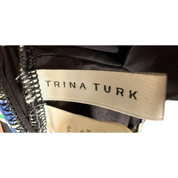 Trina Turk Geometric Print One-Piece Swimsuit W/ Cutout Size 6 Resort Beach - Picture 9 of 11